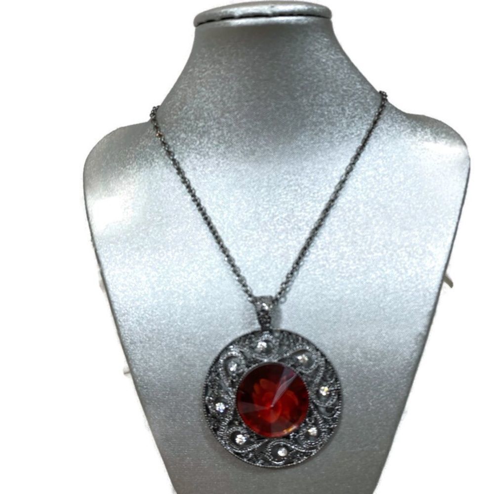 Long Silver Tone Dried Flower Amber Colored Pendant Necklace 36” Long